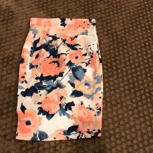 High waisted pencil skirt